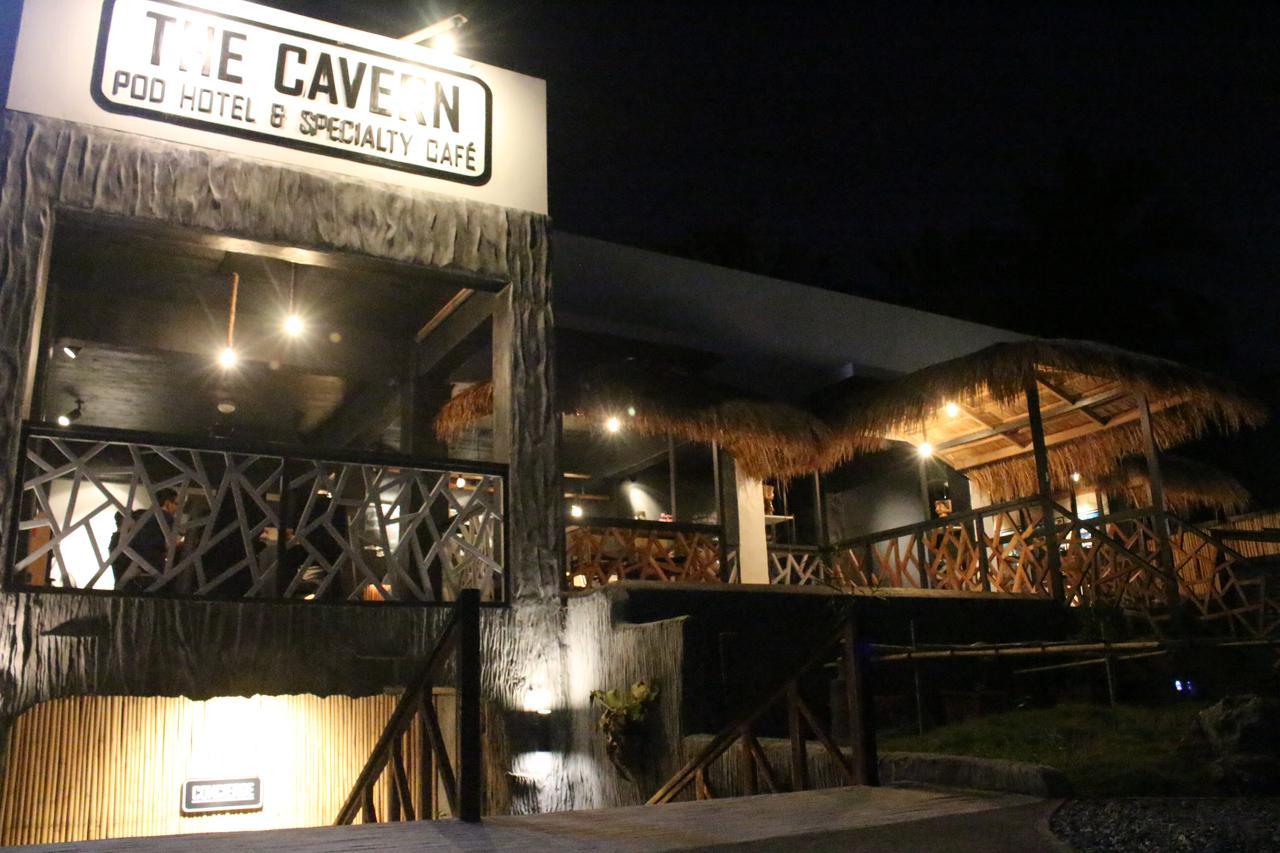 The Cavern Pod Hotel & Specialty Cafe El Nido Buitenkant foto